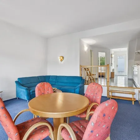 Charmante In Mit Garten